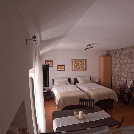 Apartment Old Town Gverovic