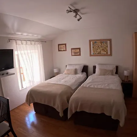 Old Town Gverovic *